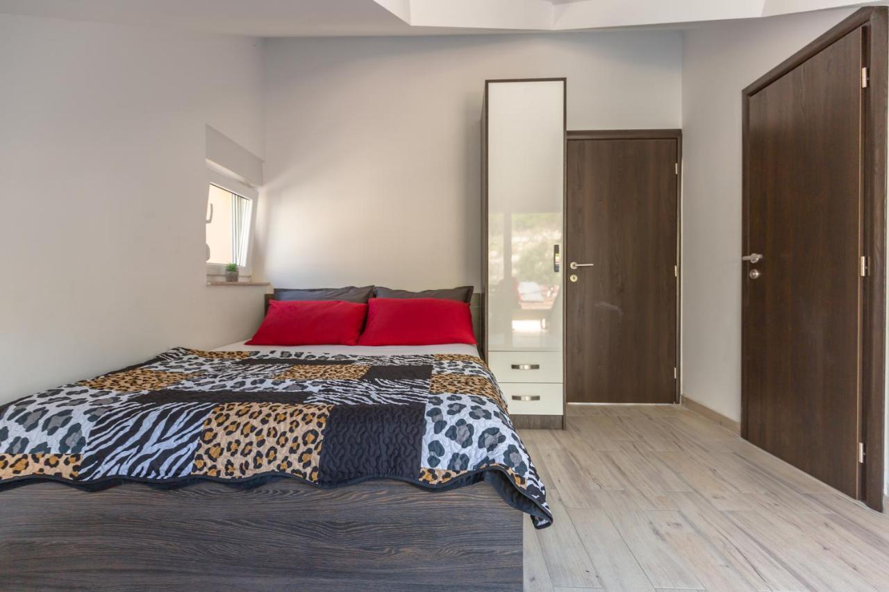 Appartement Ferdo 2 à Makarska Extérieur photo